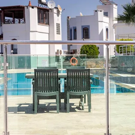 2br Duplex Amazing View&terrace In Bodrum Case de vacanță